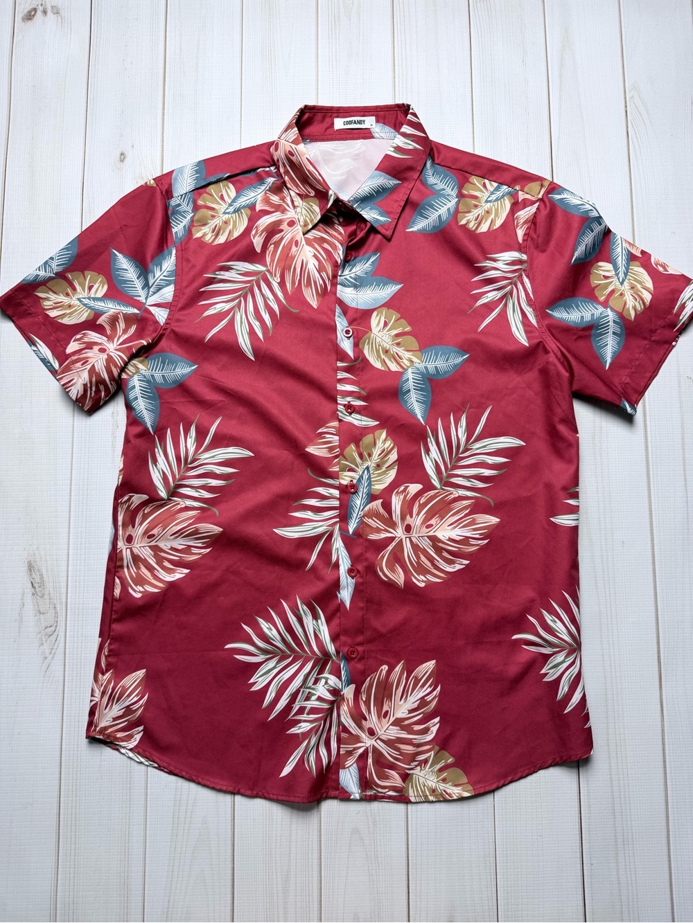 Casual Men's Red Tropical Print Button-Down Shirt by Unknown